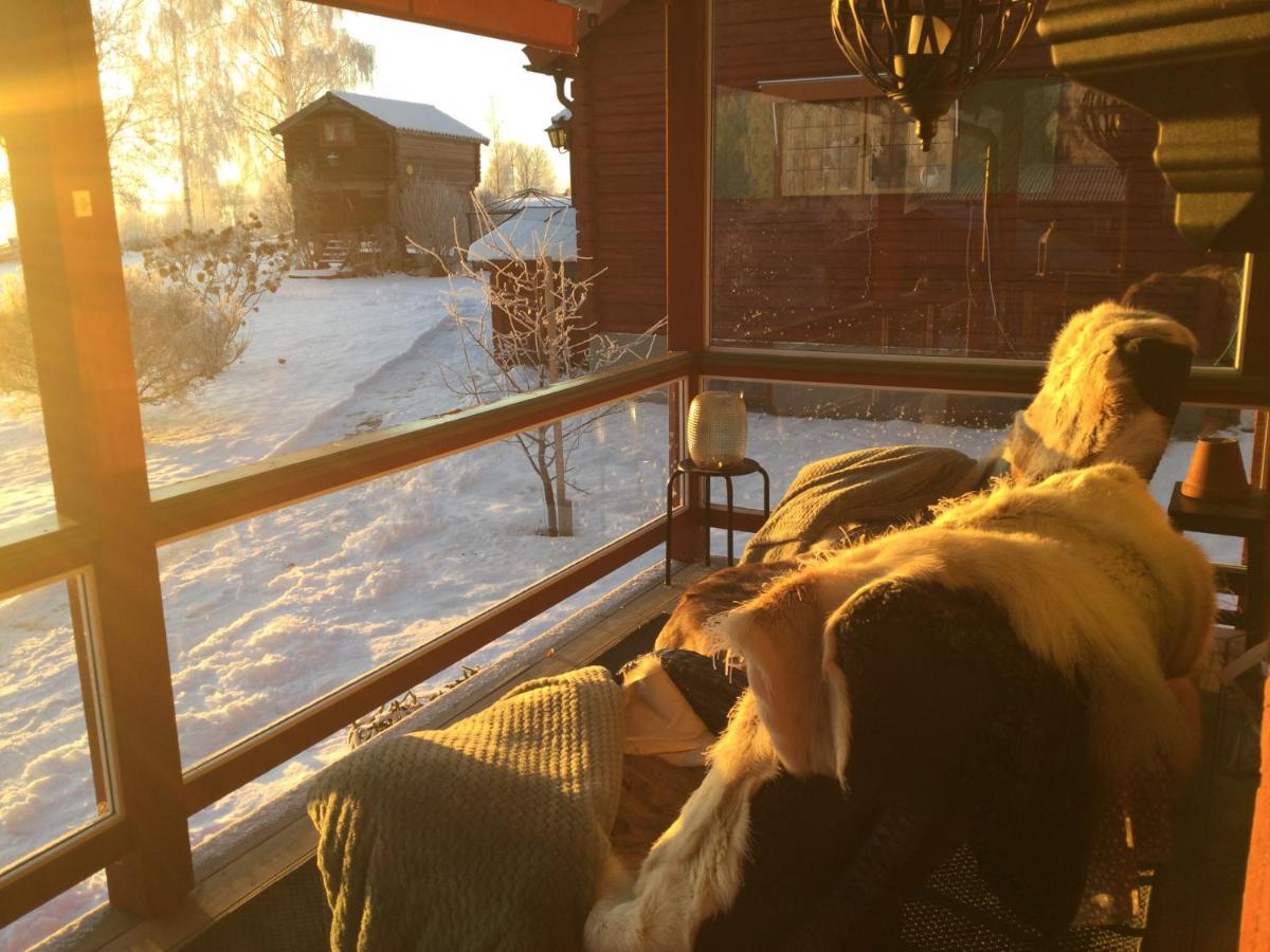 Mysigt Boende I Raettvik Med Utsikt Oever Siljan Exterior foto