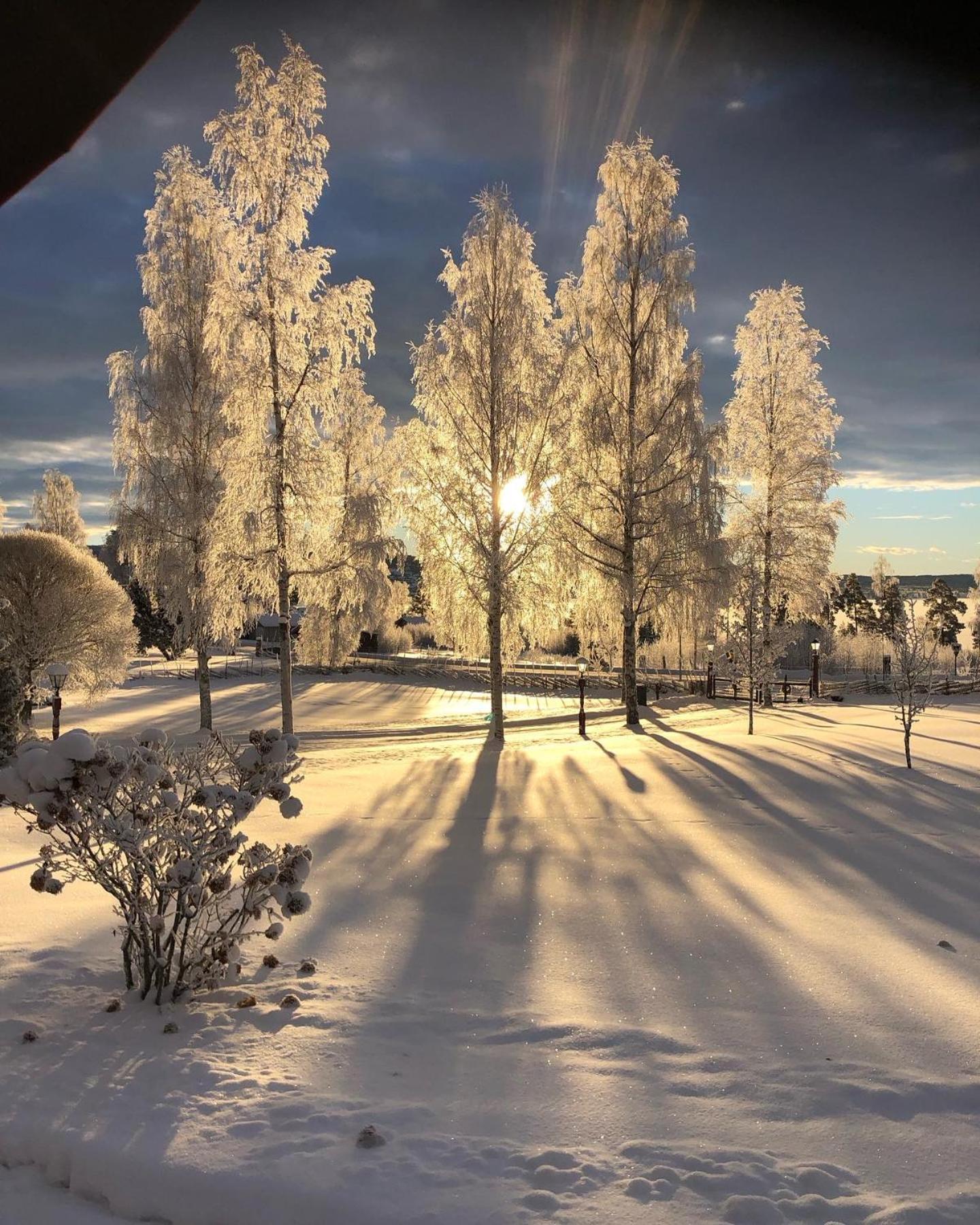 Mysigt Boende I Raettvik Med Utsikt Oever Siljan Exterior foto