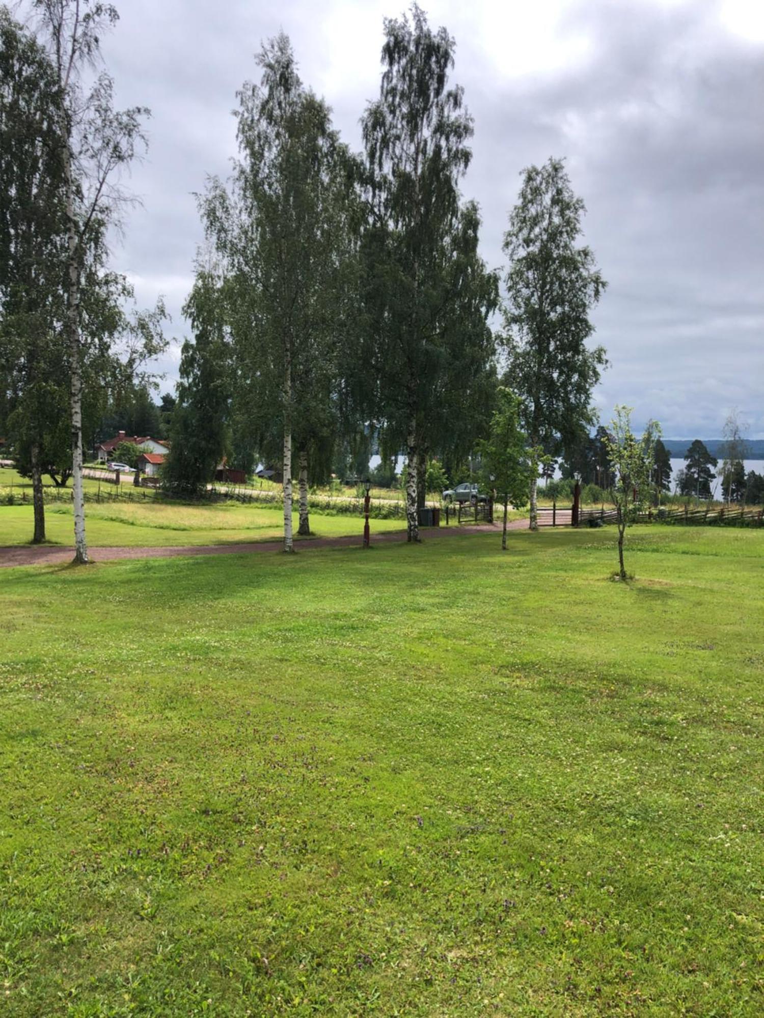 Mysigt Boende I Raettvik Med Utsikt Oever Siljan Exterior foto