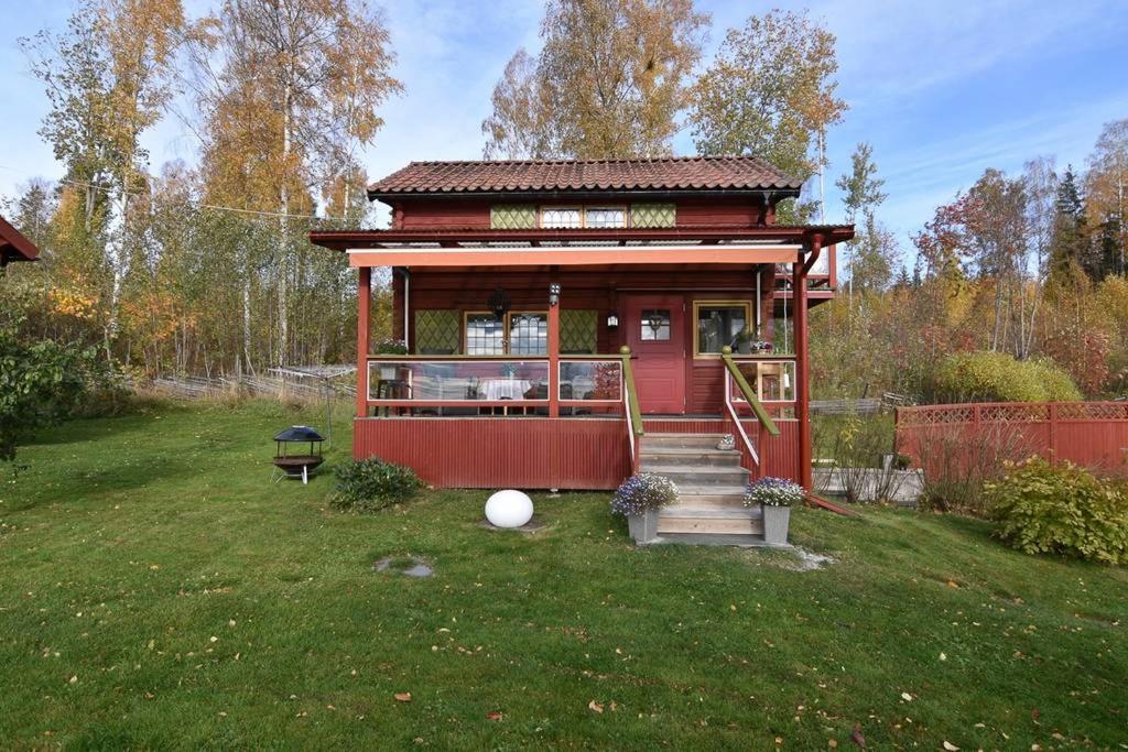 Mysigt Boende I Raettvik Med Utsikt Oever Siljan Exterior foto