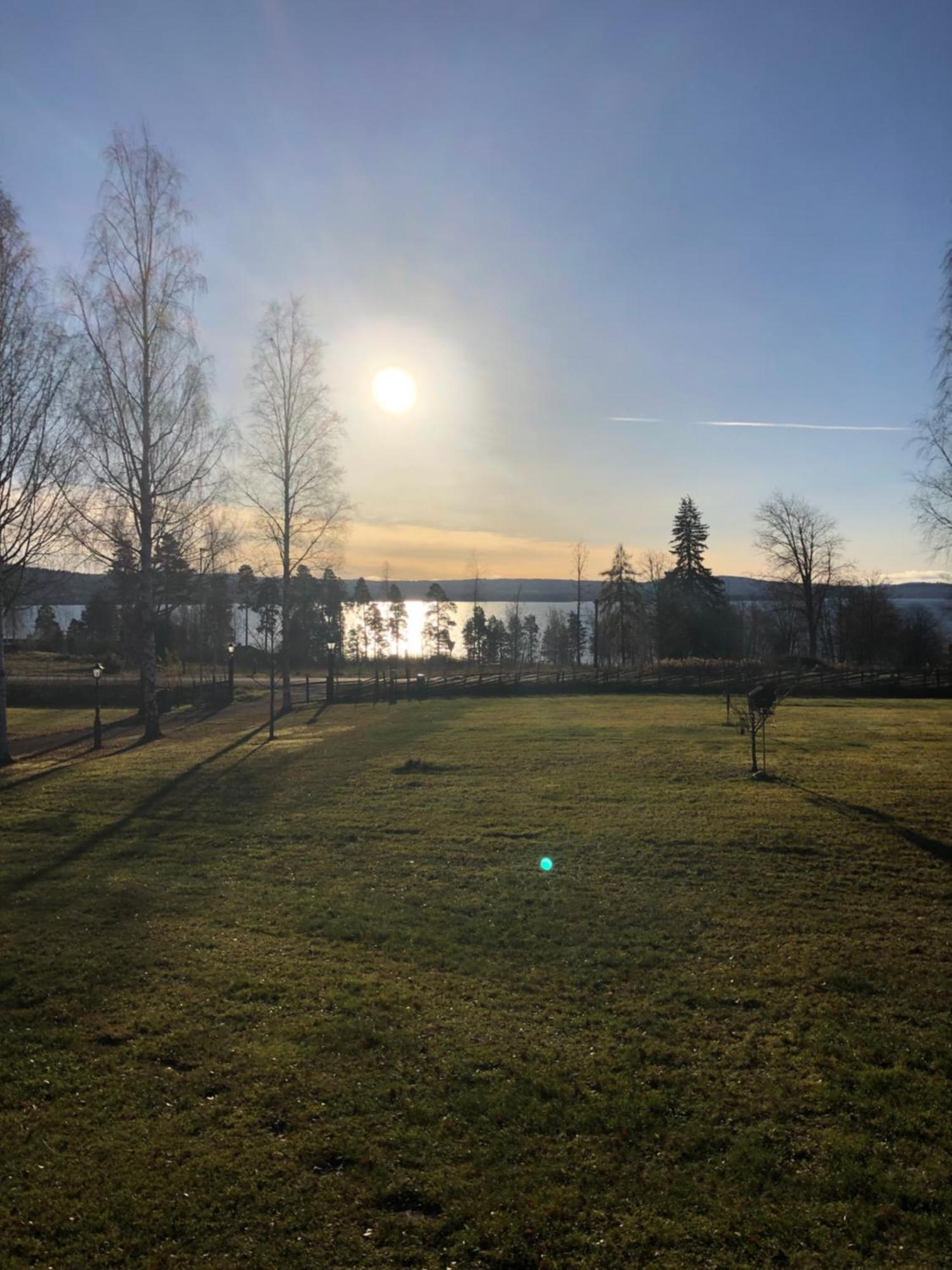 Mysigt Boende I Raettvik Med Utsikt Oever Siljan Exterior foto